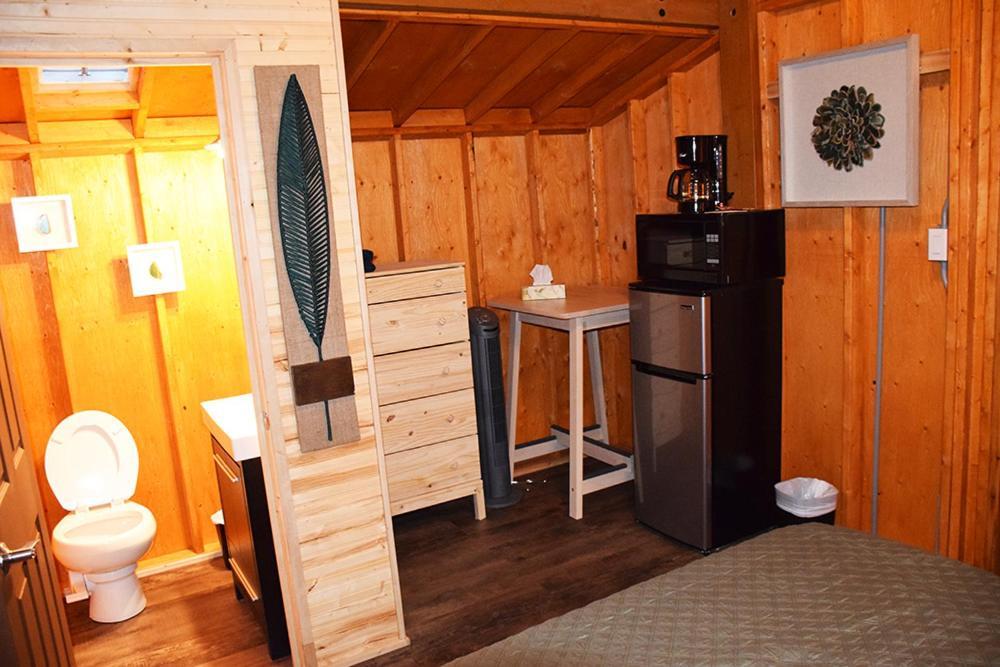 Footprints Resort Bancroft Exterior photo