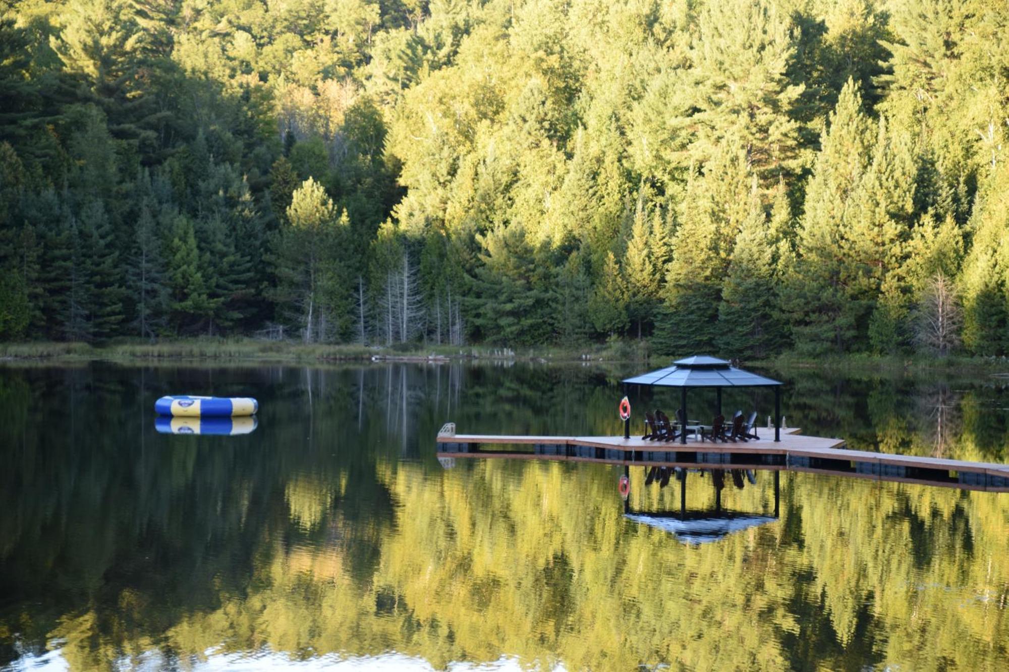 Footprints Resort Bancroft Exterior photo
